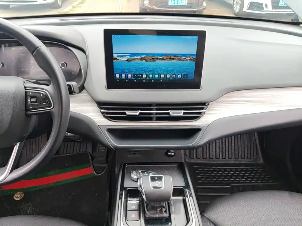 Hongqi Hongqi E-QM5 — миниатюра 13