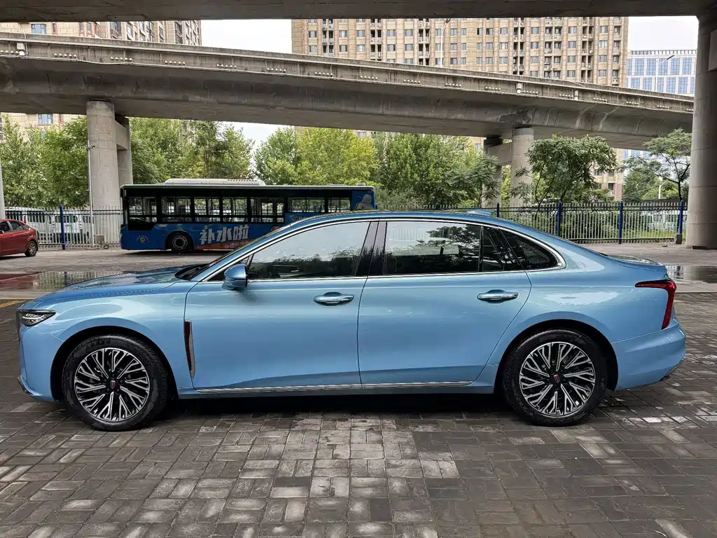 Hongqi Hongqi H5 — миниатюра 5
