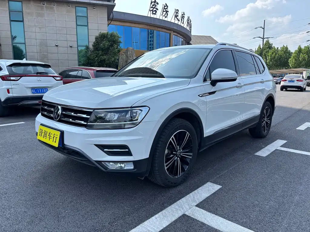 Volkswagen Tiguan L 2021
