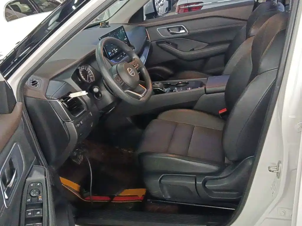 Nissan X-Trail — миниатюра 15
