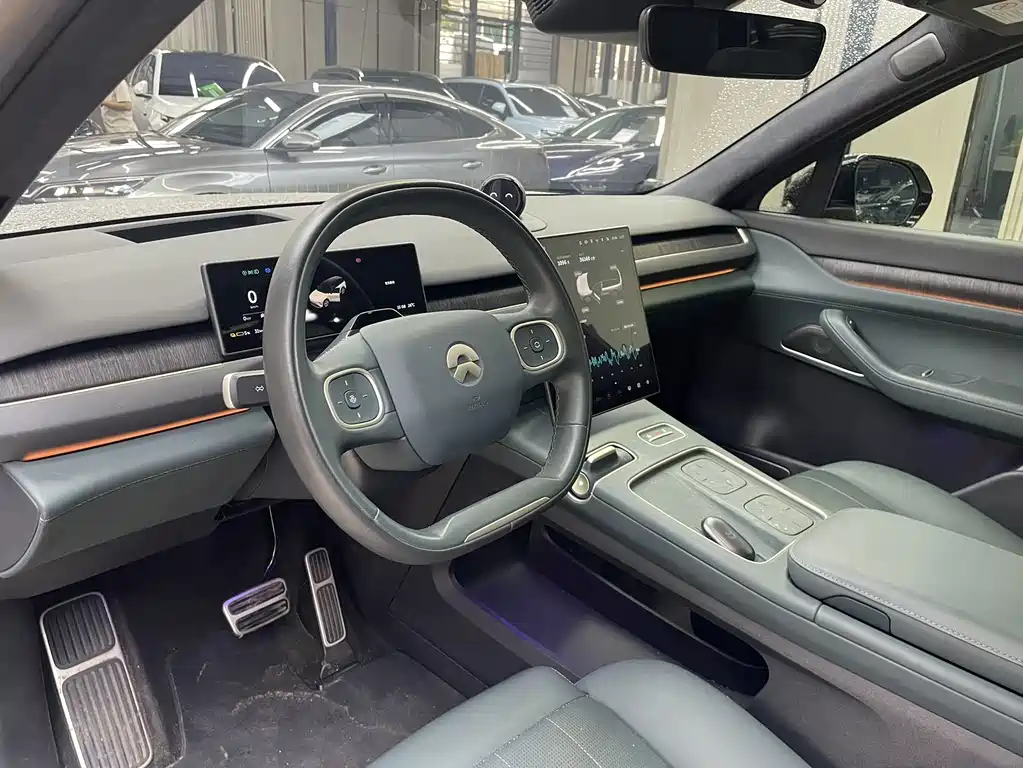 NIO ES8 — миниатюра 11