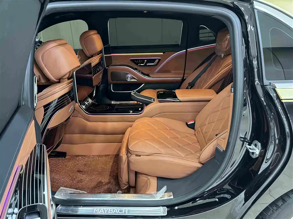 Mercedes-Benz S-Class — миниатюра 23