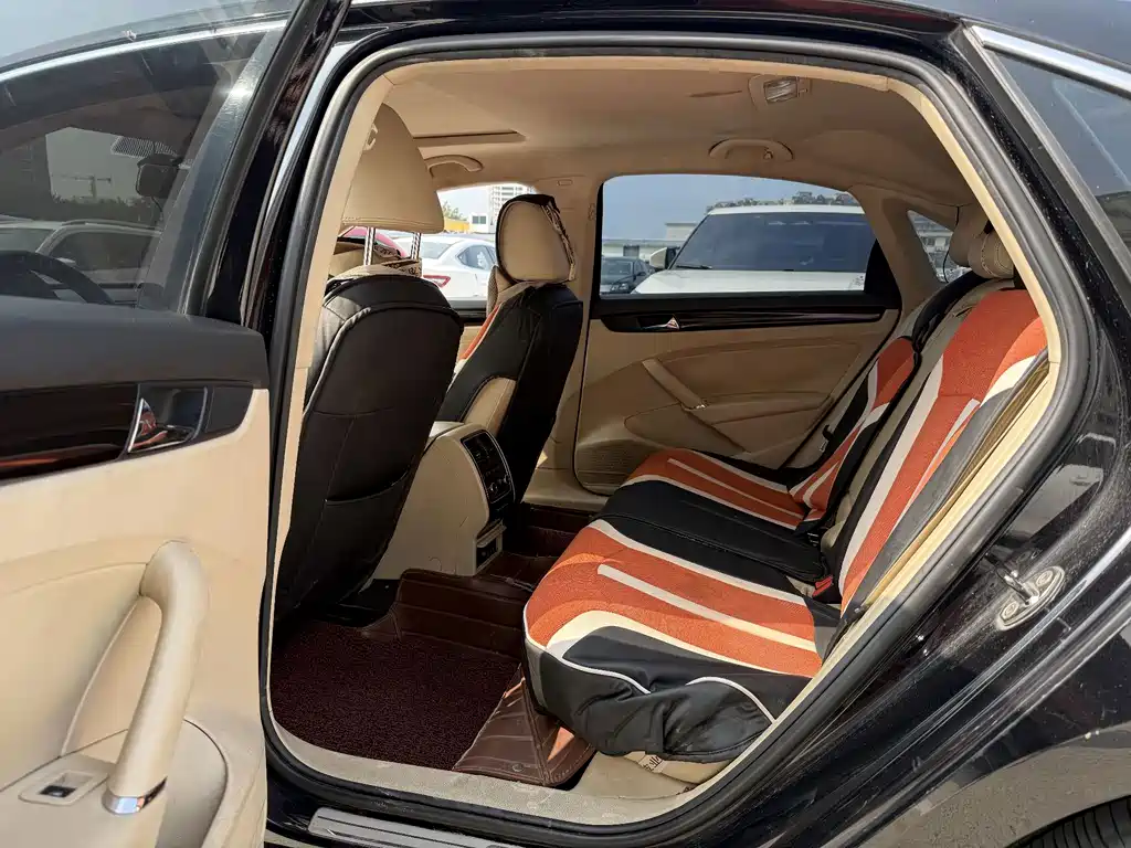 Volkswagen Passat — миниатюра 9