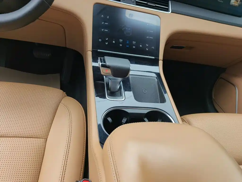 Li Auto Li ONE — миниатюра 14