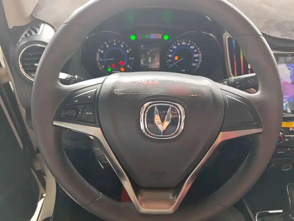 Changan CS15 — миниатюра 11