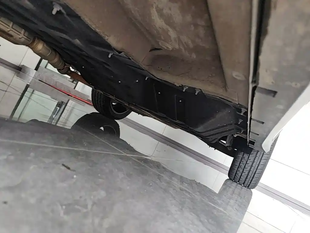 Roewe RX5 New Energy — миниатюра 22