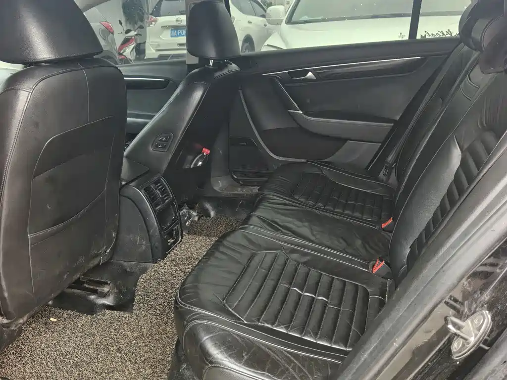 Volkswagen Magotan — миниатюра 3