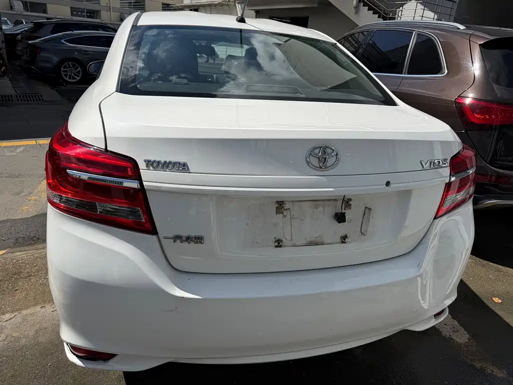 Toyota Vios — миниатюра 6