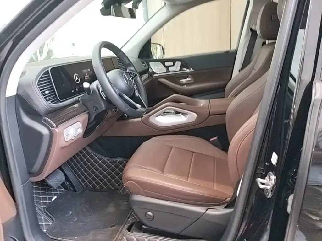 Mercedes-Benz GLE (Import) — миниатюра 15