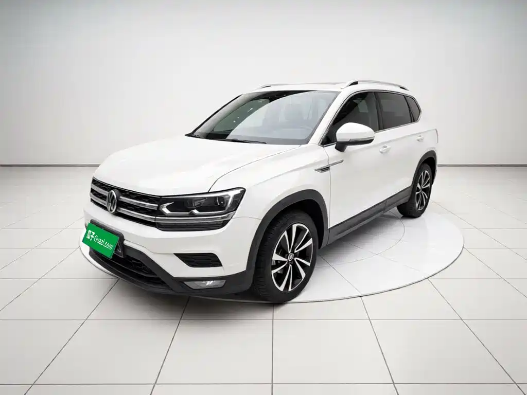 Volkswagen Tharu