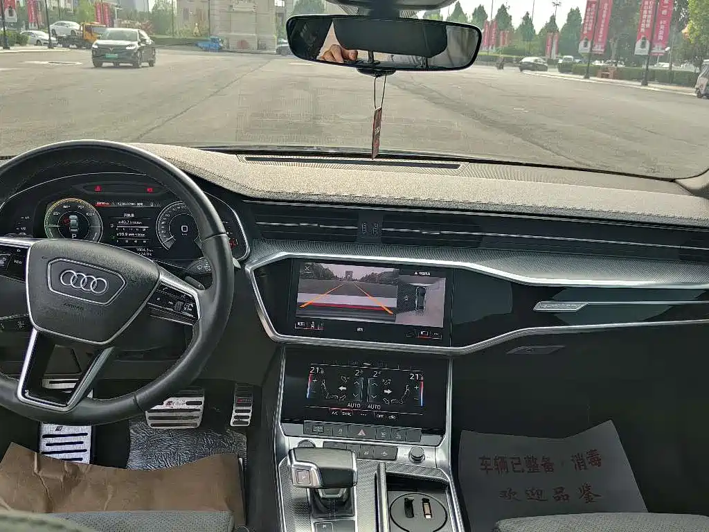 Audi A6L New Energy — миниатюра 7