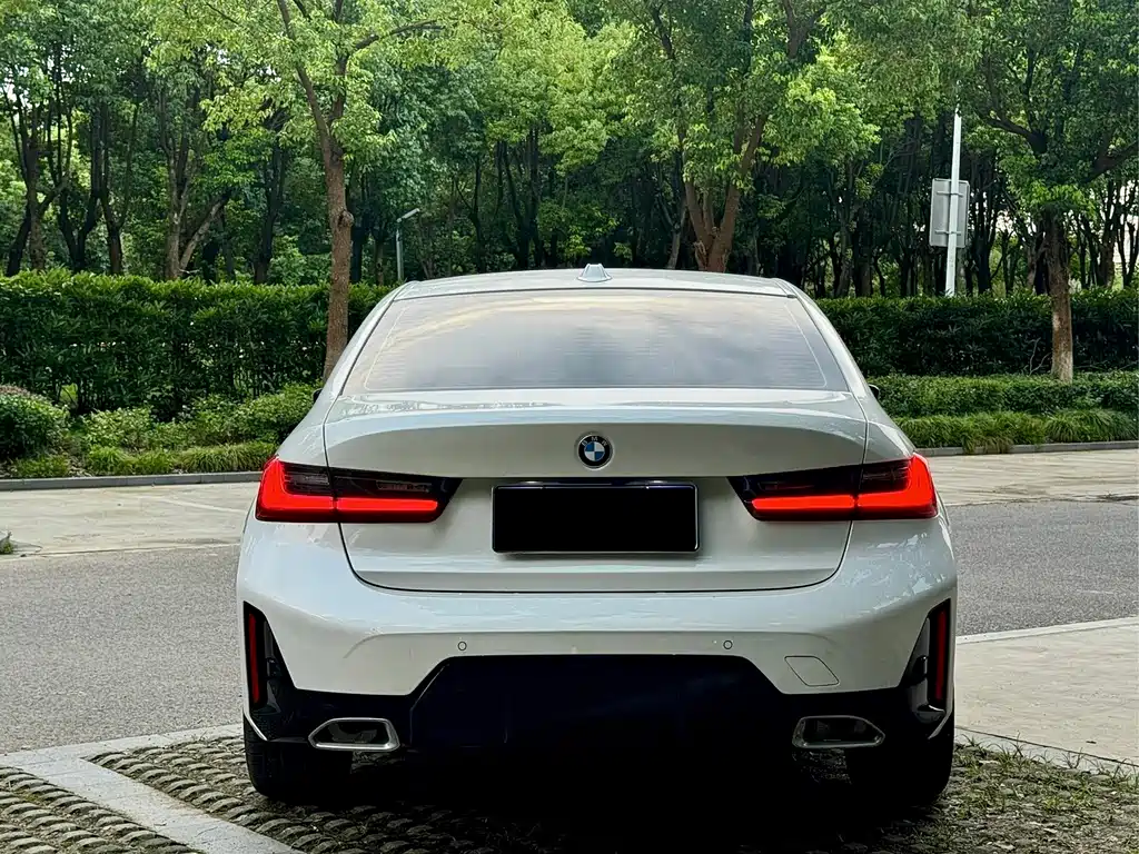 BMW 3 Series — миниатюра 11