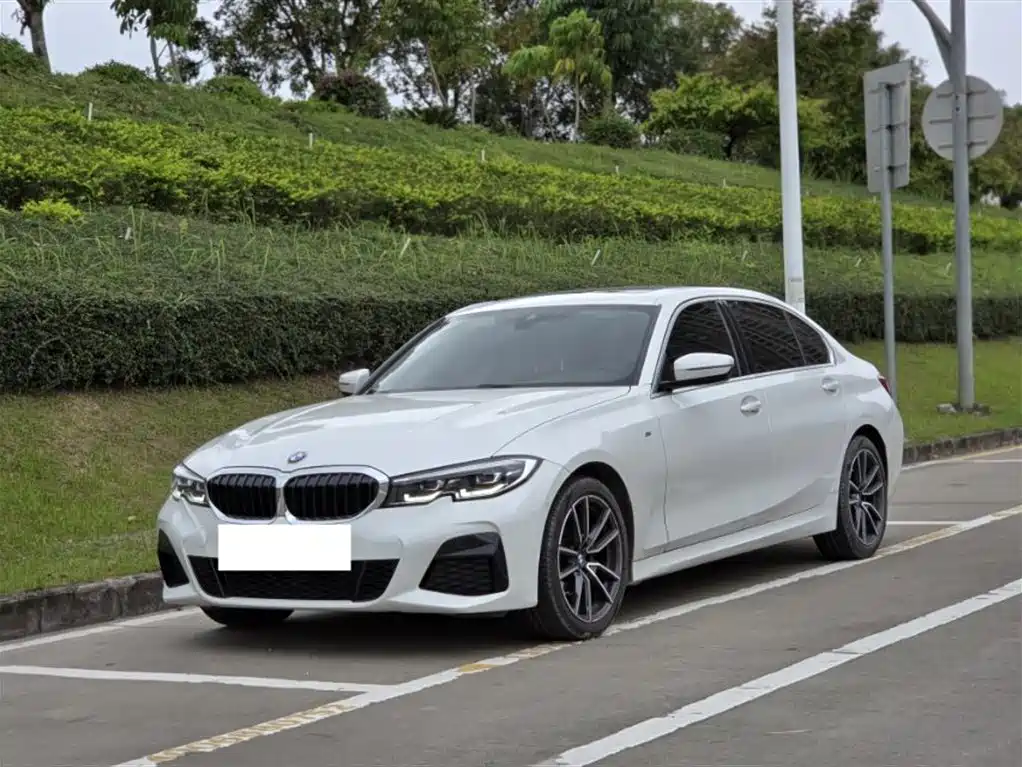 BMW 3 Series 2021