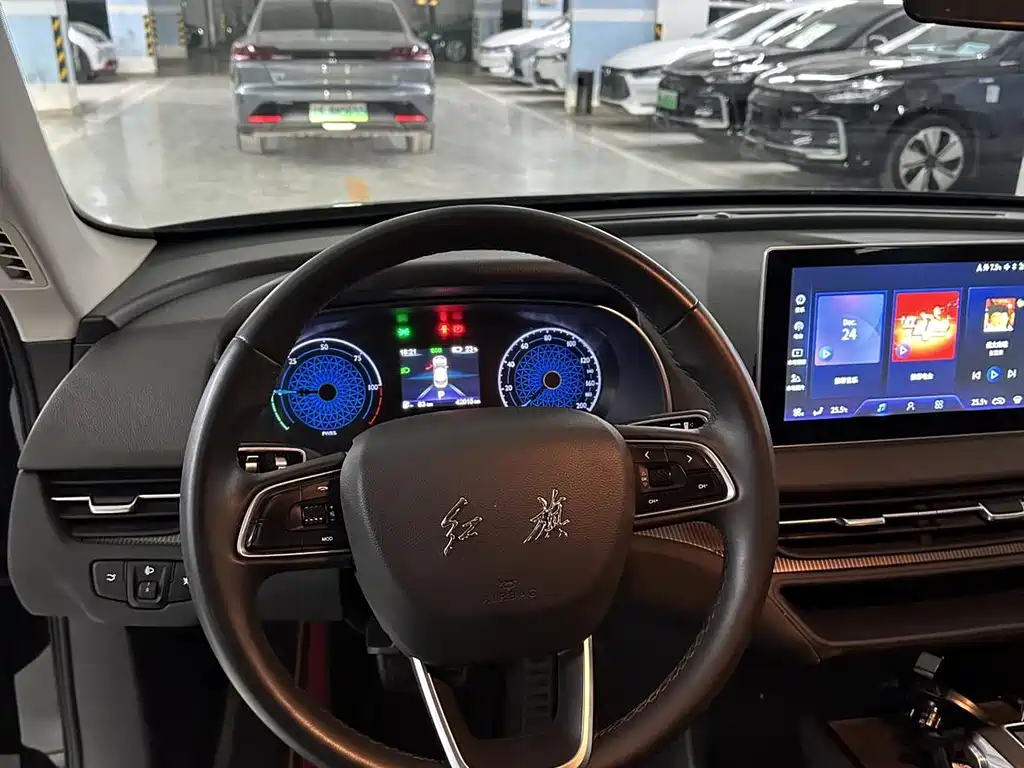 Hongqi Hongqi E-QM5 — миниатюра 11