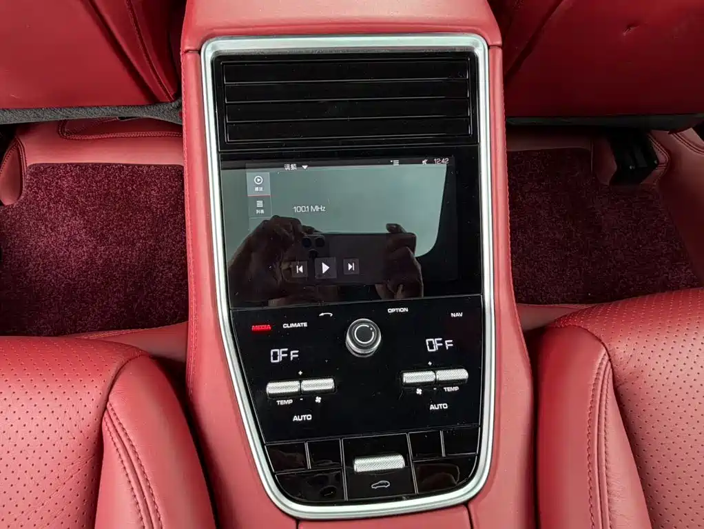 Porsche Panamera — миниатюра 15