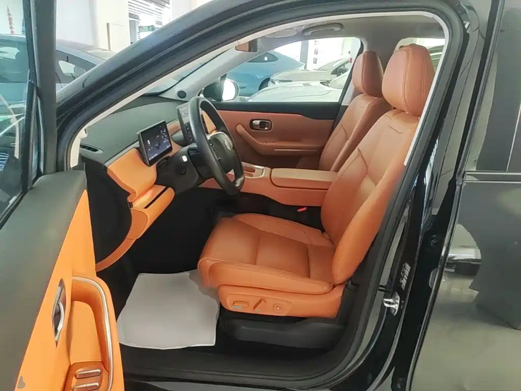 Leapmotor Leapmotor C16 — миниатюра 15