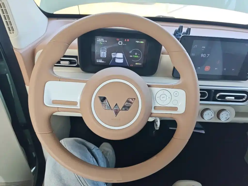 Wuling MINIEV — миниатюра 11