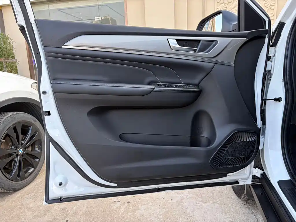 Haval M6 — миниатюра 15