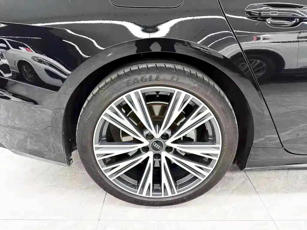 Audi A6L — миниатюра 24