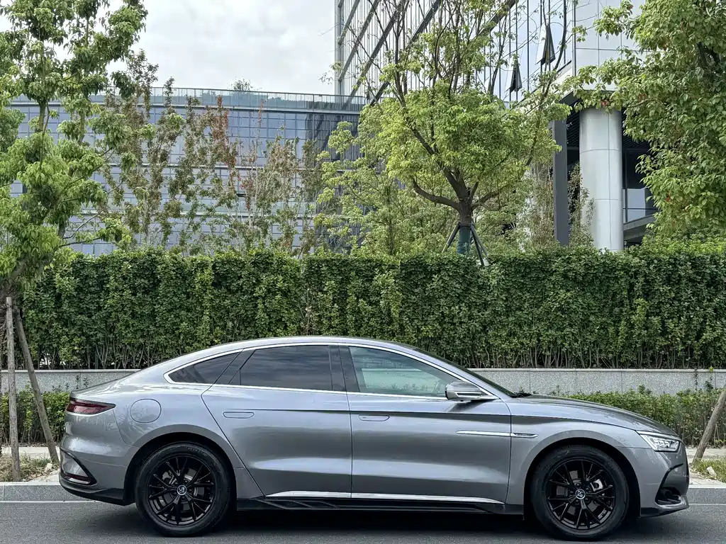 BYD Han — миниатюра 8