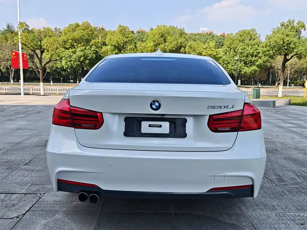 BMW 3 Series — миниатюра 6