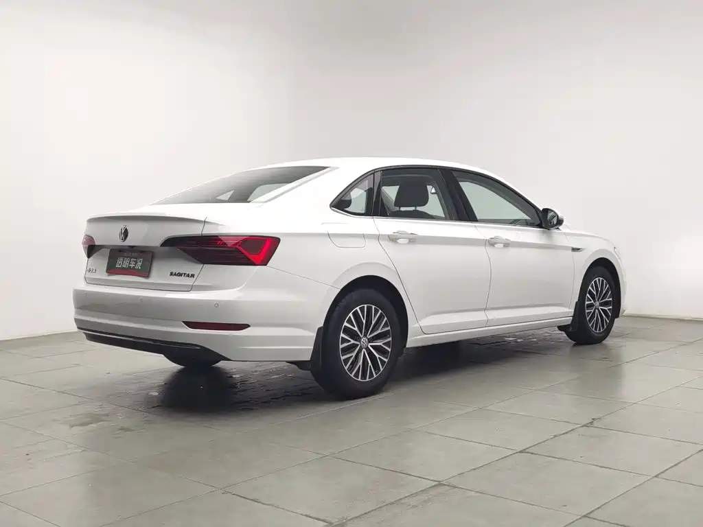 Volkswagen Sagitar — миниатюра 2