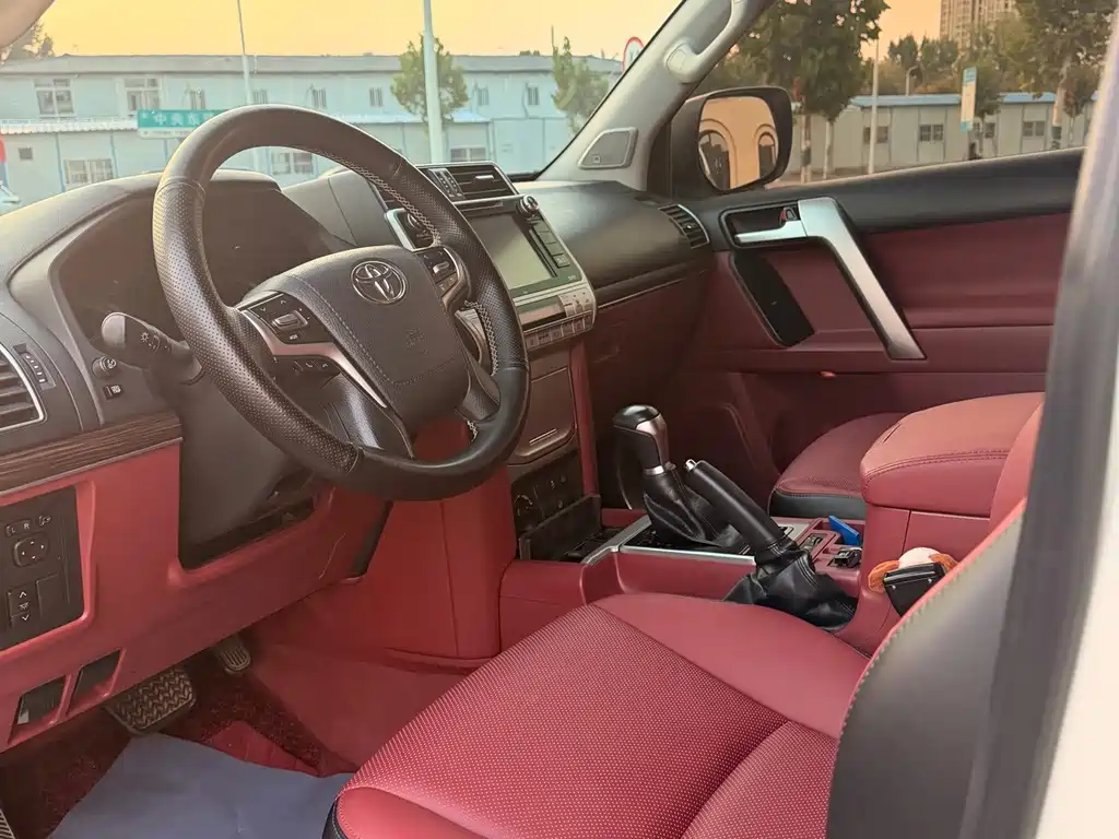 Toyota Prado — миниатюра 4