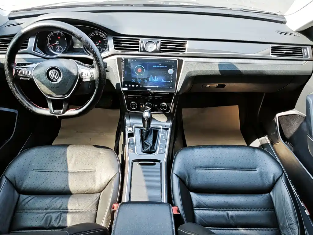 Volkswagen Passat — миниатюра 3