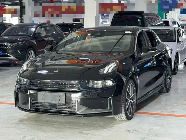 2019 Lynk & Co 03