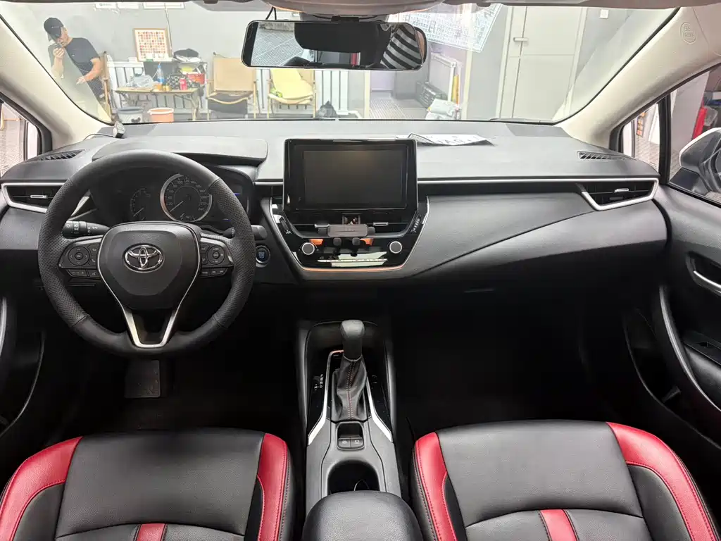 Toyota Corolla — миниатюра 10