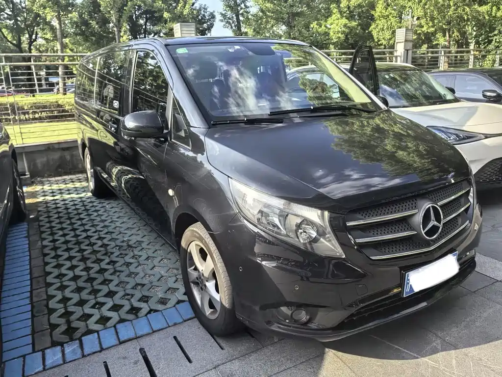 Mercedes-Benz Vito — миниатюра 2