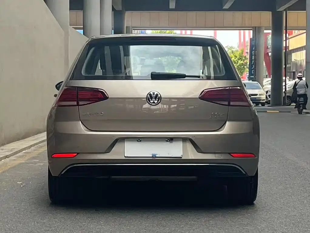 Volkswagen Golf — миниатюра 4