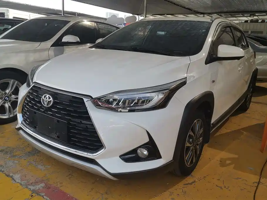 Toyota Yaris L 2022