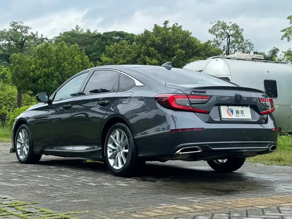 Honda Accord — миниатюра 21
