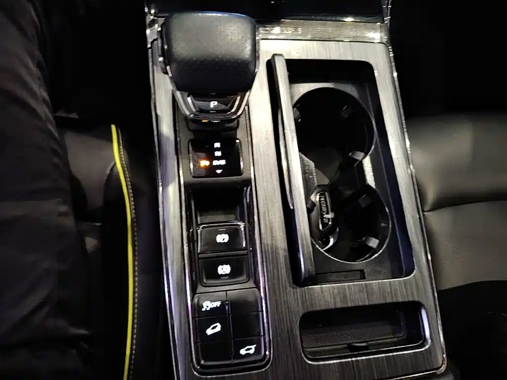 Roewe RX5 — миниатюра 14