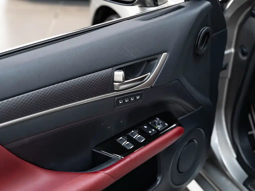 Lexus GS — миниатюра 19