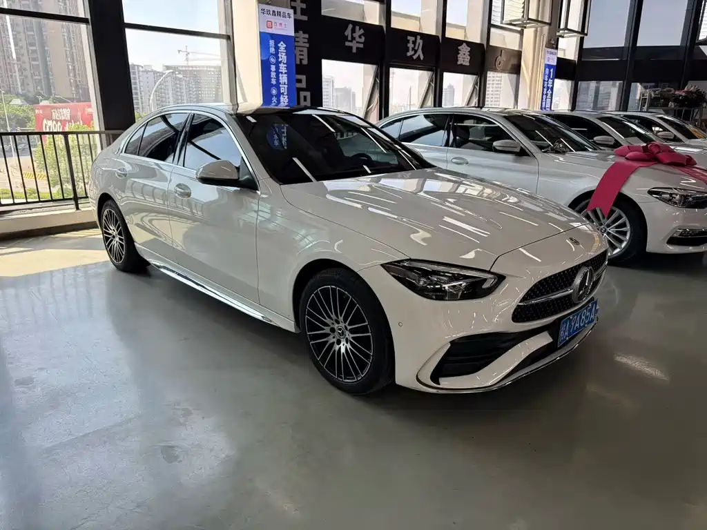 Mercedes-Benz C-Class — миниатюра 3