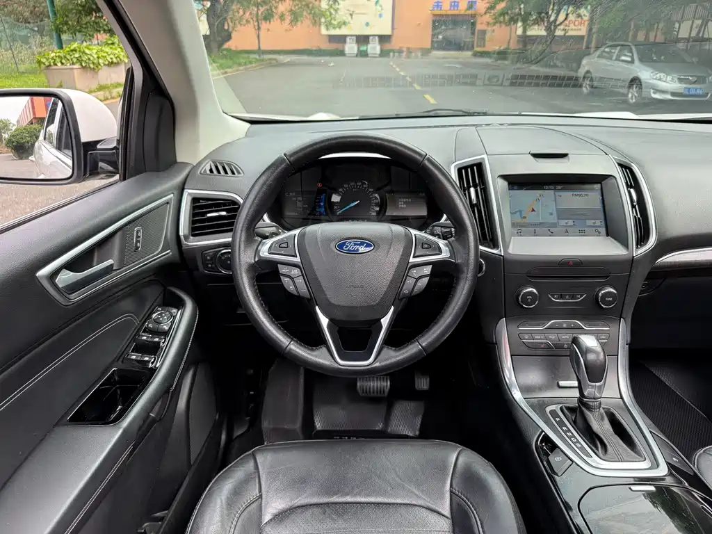 Ford Edge — миниатюра 14