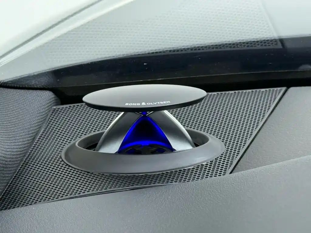 Audi A6L — миниатюра 10