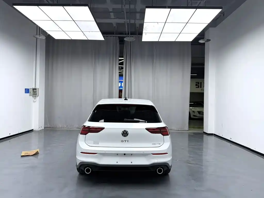 Volkswagen Golf GTI — миниатюра 8
