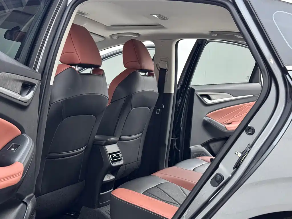 Changan Eado — миниатюра 15