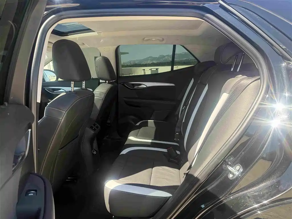Buick Envision S — миниатюра 6