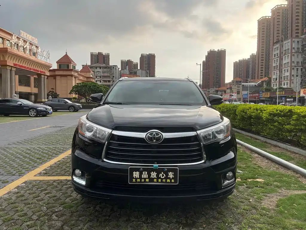 Toyota Highlander — миниатюра 2