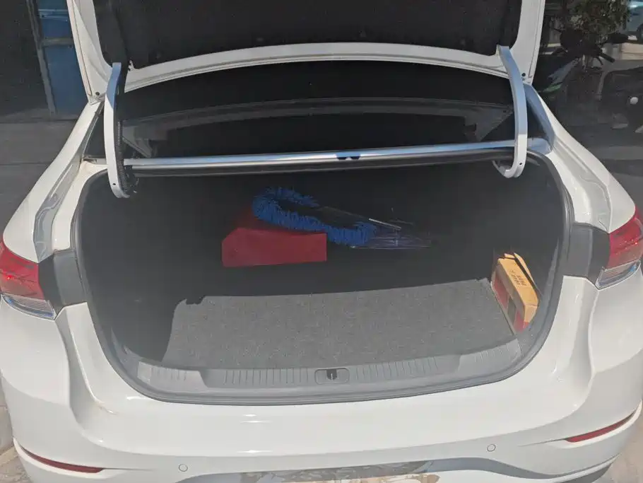 Buick Excelle — миниатюра 4