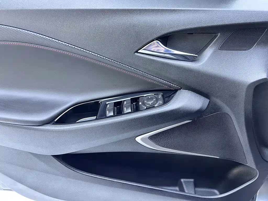 Chevrolet Volando — миниатюра 8