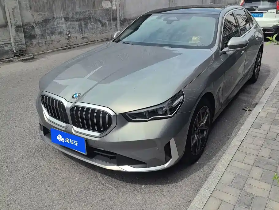 宝马5系 2024款 530Li 领先型 豪华套装 2024