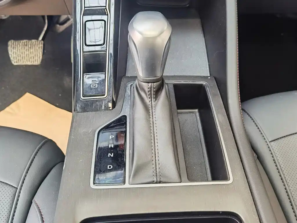 Roewe i5 — миниатюра 14