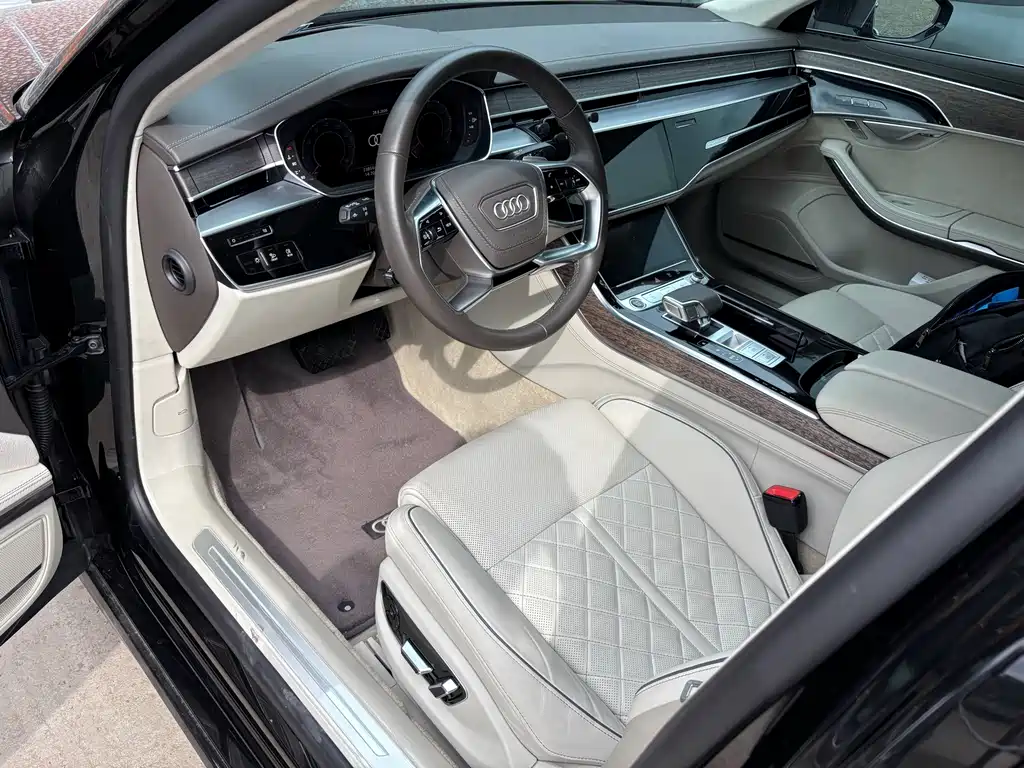 Audi A8 — миниатюра 7