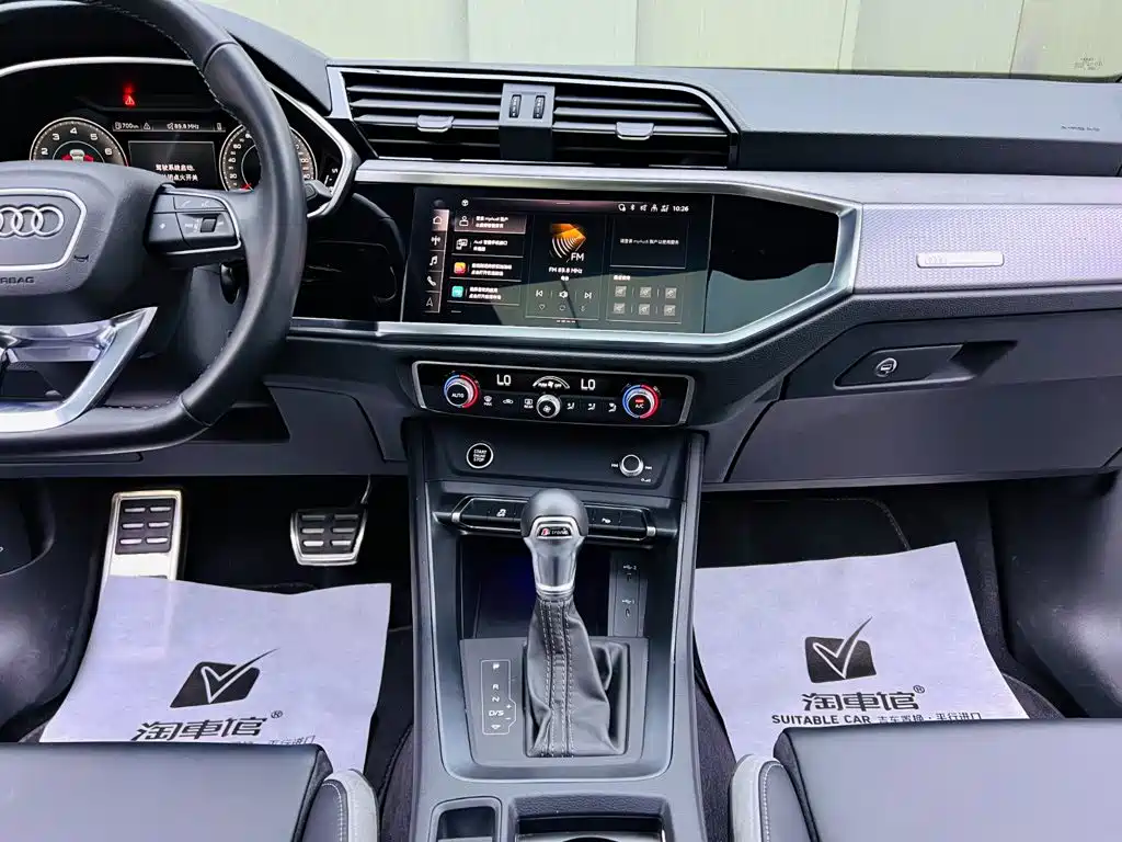 Audi Q3 — миниатюра 12