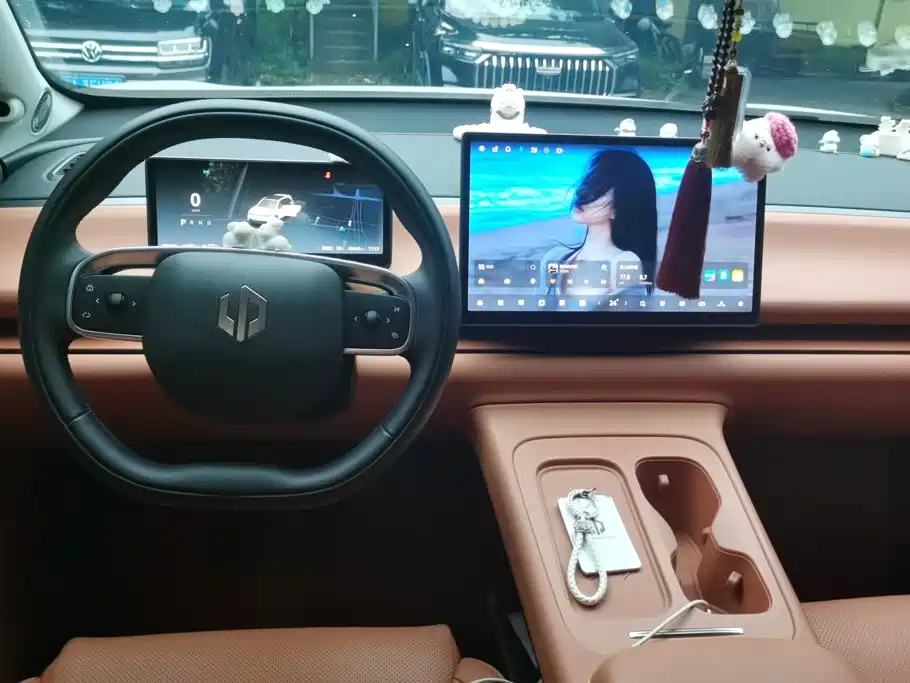 Leapmotor Leapmotor C10 — миниатюра 12